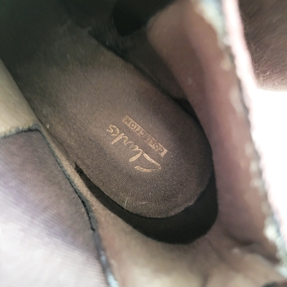 Clarks brown wedged booties - Picture 7 of 14